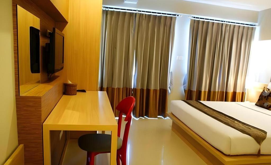 Chinotel Phuket Εξωτερικό φωτογραφία